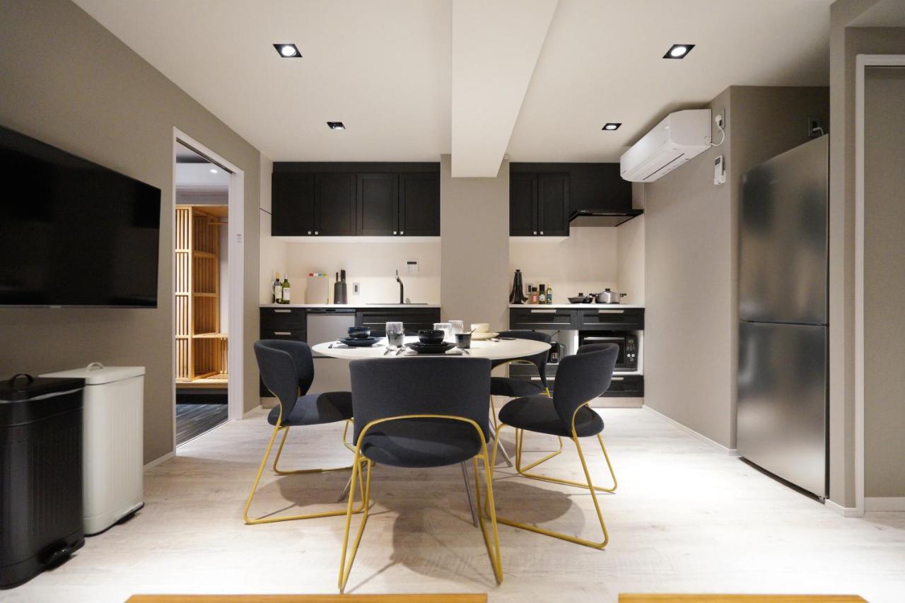 Real Life Kudanshita Apartment Tokyo Exterior photo
